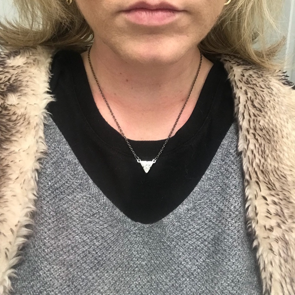 Sabika Calm Senses 1-Stone Necklace